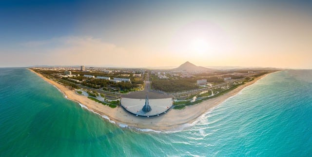 Khi tiếng cồng chiêng hoà cùng sóng biển