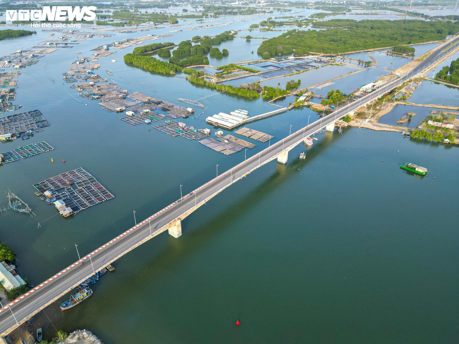 Toàn cảnh hòn đảo rộng gần 1.400 hecta được đề xuất làm khu đô thị ở thành phố.Hồ Chí Minh