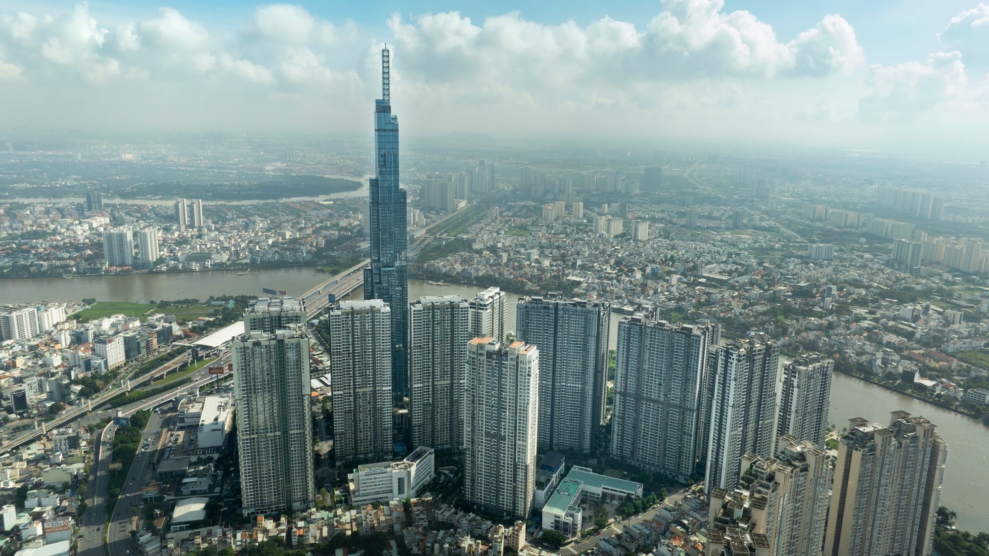 Nguồn cung tăng, giá hạ nhiệt