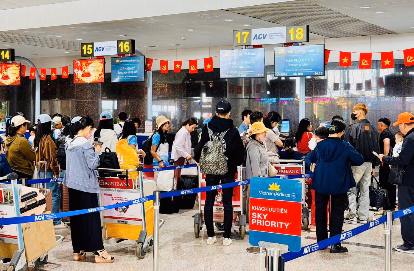Sân bay Liên Khương vừa ‘lên đời’ đã đón 40 chuyến bay/ngày