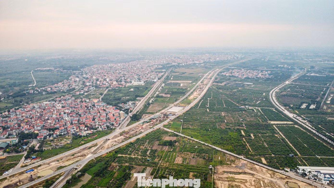 Cận cảnh 15 km đường song hành Vành đai 4 qua HN vừa thông xe kỹ thuật