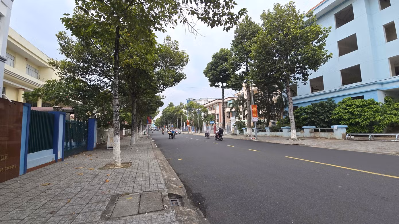 Chuyển Bộ Công an vụ khai thác 2,3 triệu m³ đất
